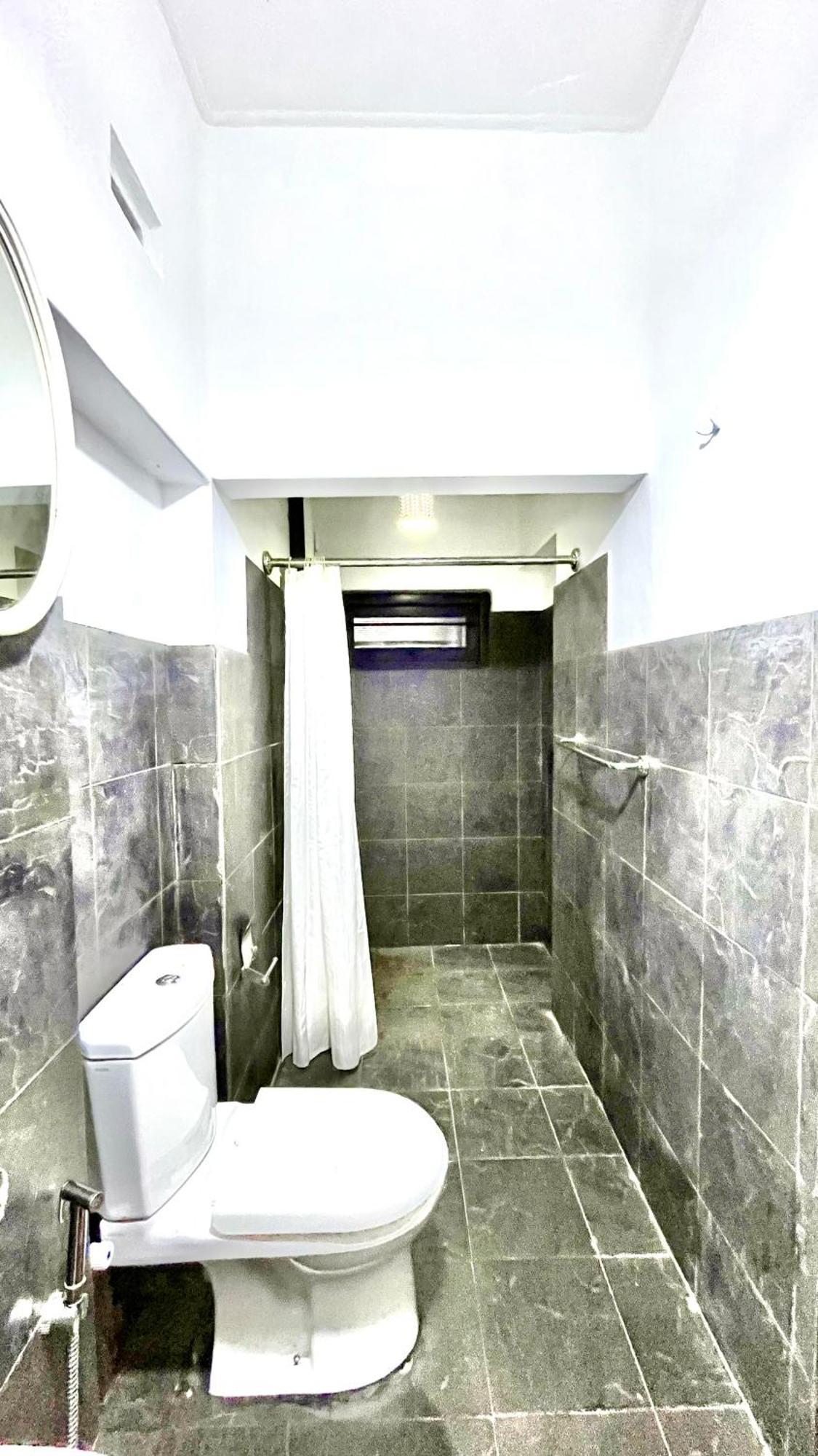 מלון קנדי Pearl House מראה חיצוני תמונה