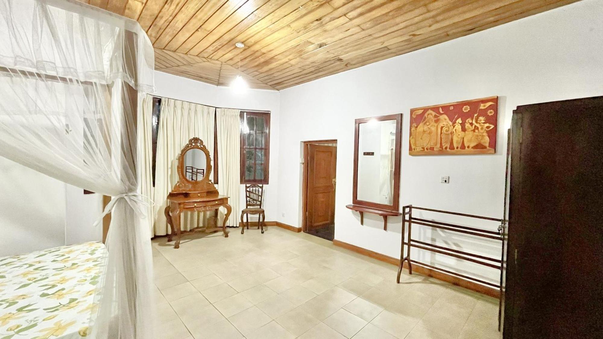 מלון קנדי Pearl House מראה חיצוני תמונה
